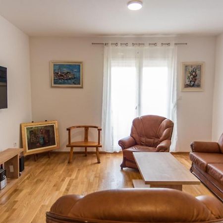 Sunny Hill Suite Ljubovic ポドゴリツァ エクステリア 写真
